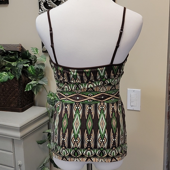 Tank - Picture 2 of 4